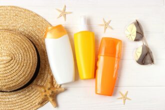 Lotion, Öl oder Spray – Sonnenschutz passend zum Hauttyp wählen