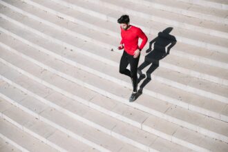 Stiegensteigen als effektiver Fitness-Snack